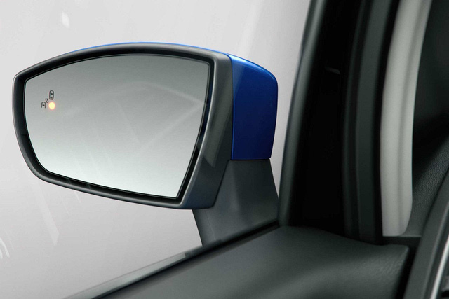 Ford EcoSport 2018 tại Việt Nam đã bị cắt những trang bị gì so với bản Mỹ?